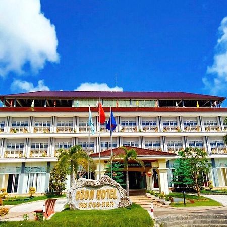 Ozon Hotel Nam Can Exterior photo